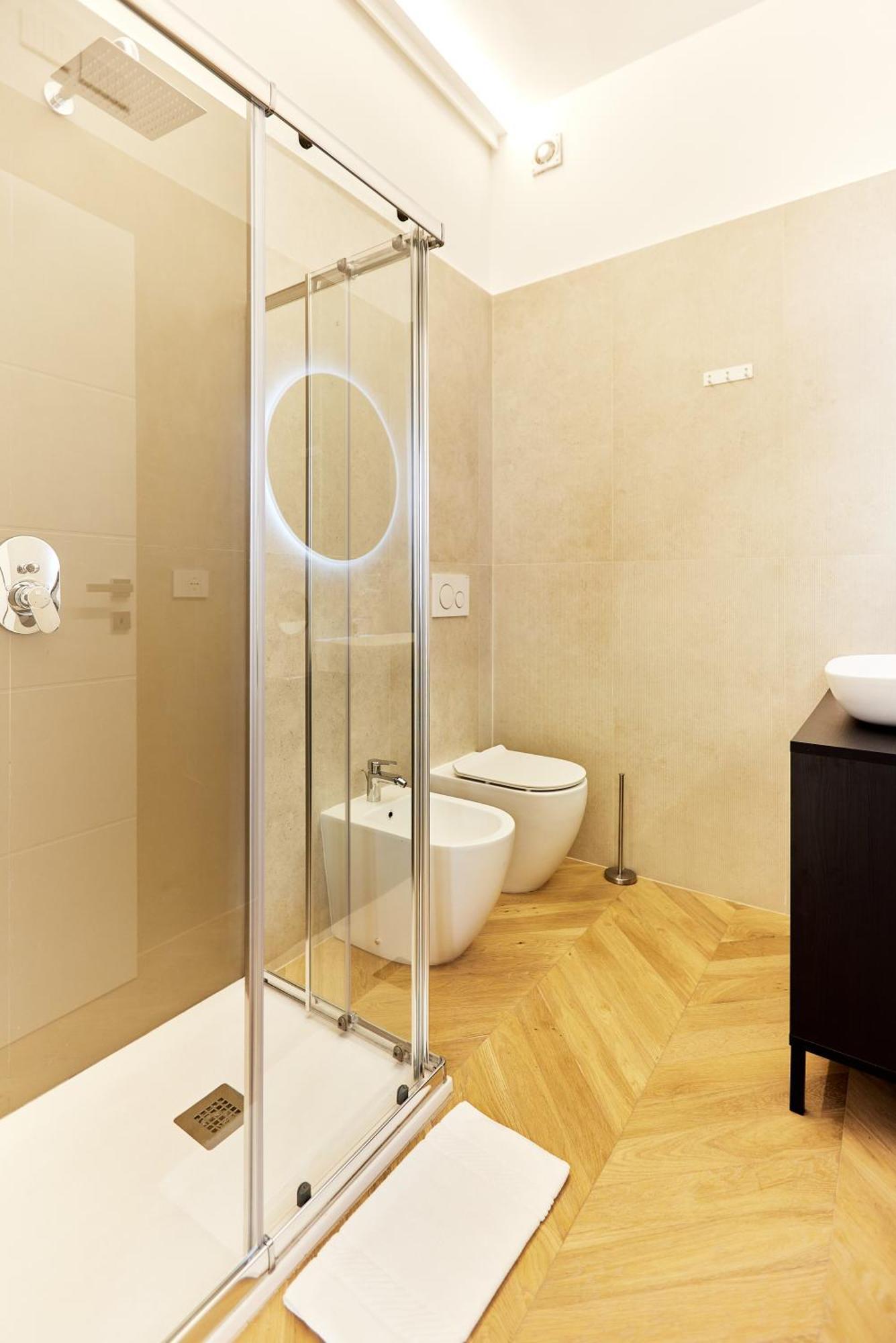 Duomo Imperial Suits - Modern And Comfortable