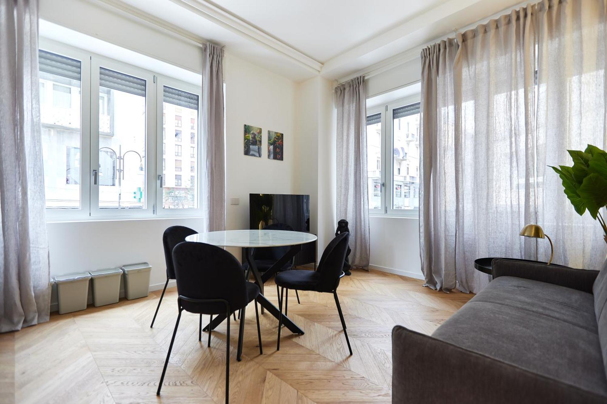 Duomo Imperial Suits - Modern And Comfortable Appartement