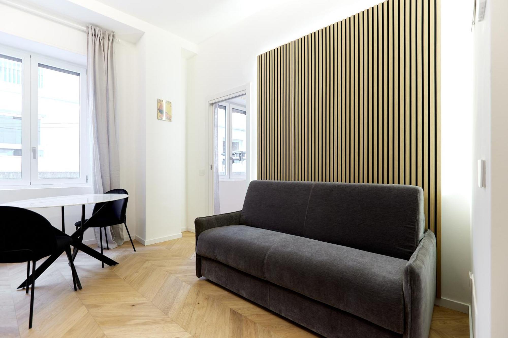 Duomo Imperial Suits - Modern And Comfortable *