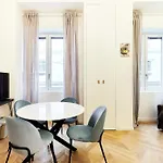 Duomo Imperial Suits - Modern And Comfortable