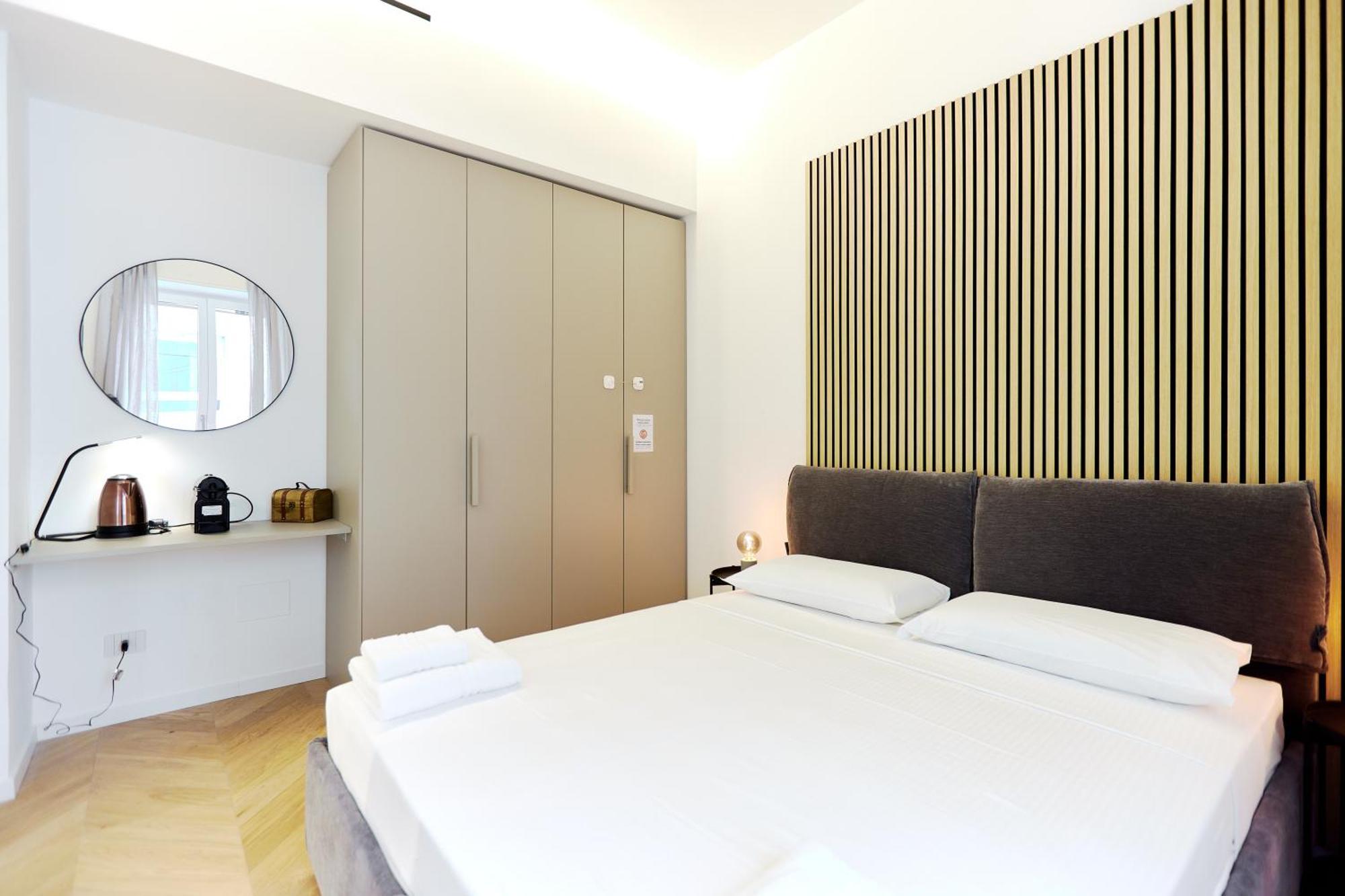 Duomo Imperial Suits - Modern And Comfortable *